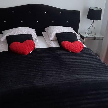 Apartament Mona Starowka-Old Town Apartment Elblag Luaran gambar